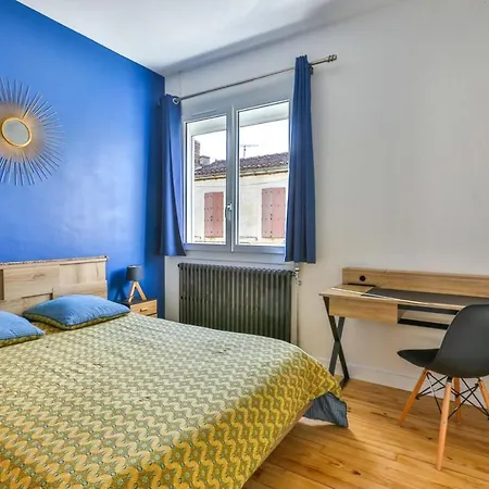 Center - Terrace & Garden - 1 To 3 Bedrooms كونْياك