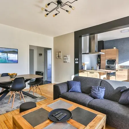 شقة Center - Terrace & Garden - 1 To 3 Bedrooms *