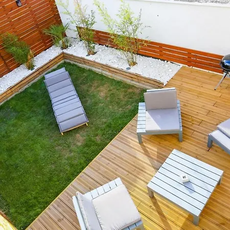 شقة Center - Terrace & Garden - 1 To 3 Bedrooms كونْياك